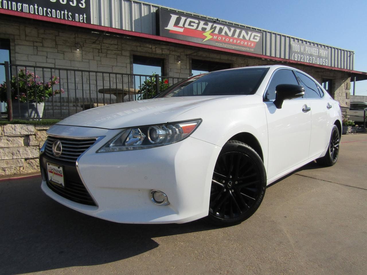 Used 2015 Lexus ES 350 FWD image 1