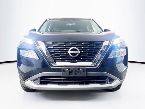 Certified 2023 Nissan Rogue SV w/ SV Premium Package image 2