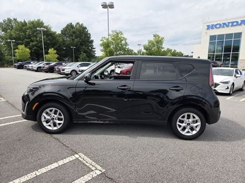 Used 2025 Kia Soul LX w/ LX Technology Package FWD image 5