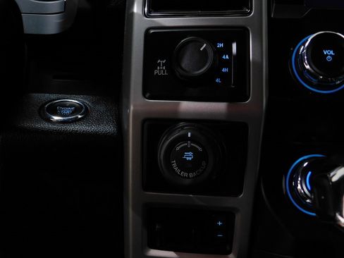 Used 2019 Ford F150 Lariat image 49