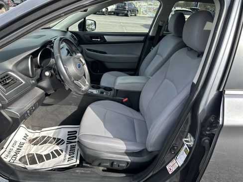 Used 2018 Subaru Outback 2.5i Premium image 12