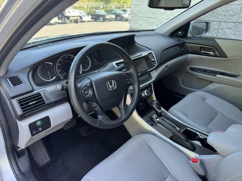 Used 2015 Honda Accord EX-L image 6