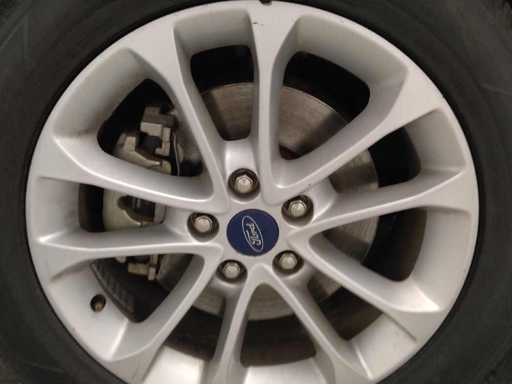 Used 2020 Ford Fusion SE FWD image 31