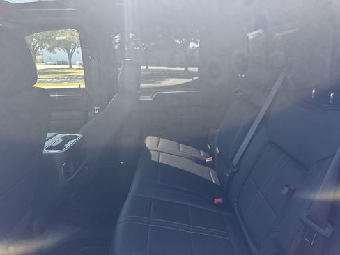 Used 2024 Chevrolet Silverado 1500 High Country w/ High Country Premium Package image 24