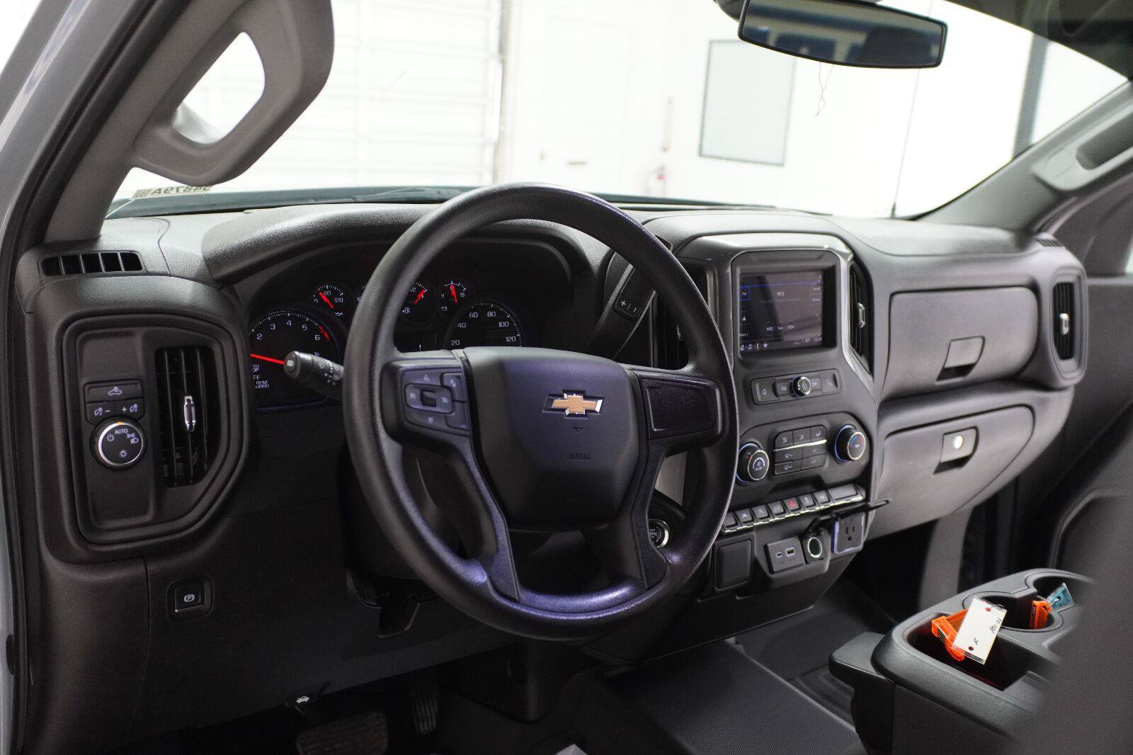 Used 2024 Chevrolet Silverado 1500 Custom RWD image 7