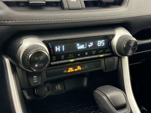 Certified 2025 Toyota RAV4 XLE AWD/4WD image 24
