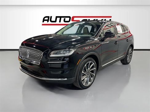 Used 2023 Lincoln Nautilus Reserve w/ Equipment Group 201A image 3