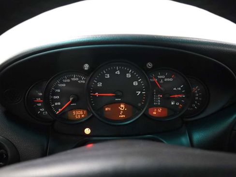 Used 2001 Porsche 911 Carrera image 22