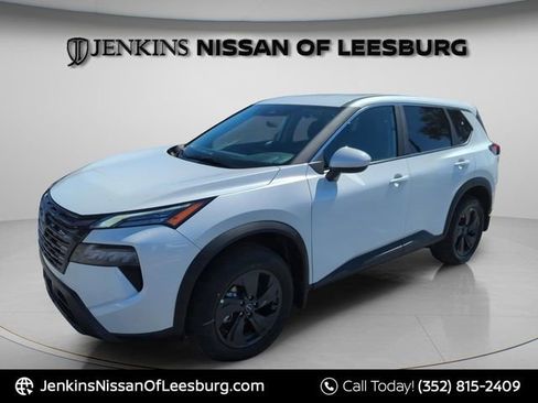 New 2026 Nissan Rogue SV FWD image 14