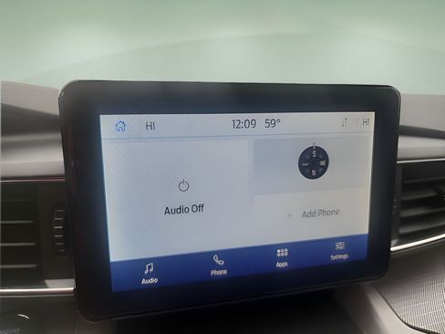 Used 2024 Ford Explorer XLT w/ Equipment Group 202A AWD/4WD image 23