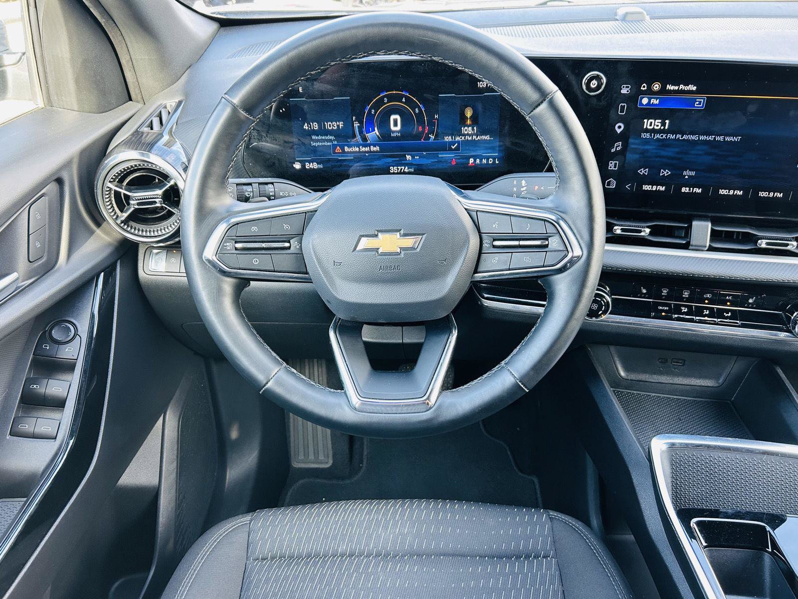 Used 2025 Chevrolet Equinox LT FWD image 15