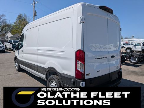 New 2026 Ford Transit 250 148 Medium Roof Extended AWD w/ Load Area Protection Package image 4