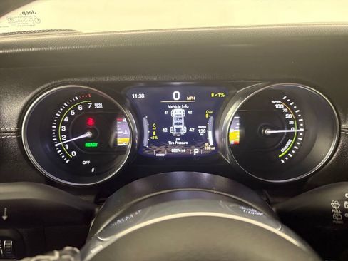 Used 2023 Jeep Wrangler Unlimited Sahara w/ Cold Weather Group AWD/4WD image 31