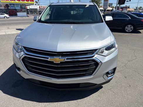 Used 2019 Chevrolet Traverse LT w/ LPO, Floor Liner Package FWD image 3