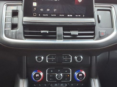 Used 2022 GMC Yukon AT4 AWD/4WD image 19