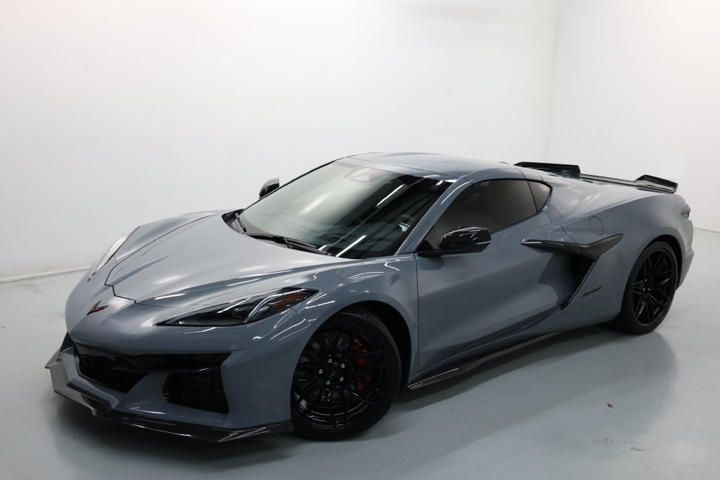 Used 2024 Chevrolet Corvette Z06 w/ Stealth Interior Trim Package RWD image 66