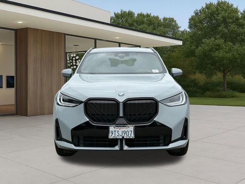 Used 2025 BMW X3 xDrive30 w/ M Sport Package AWD/4WD image 4