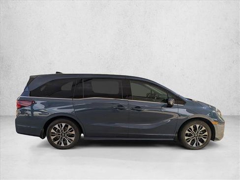 Used 2025 Honda Odyssey Elite image 4