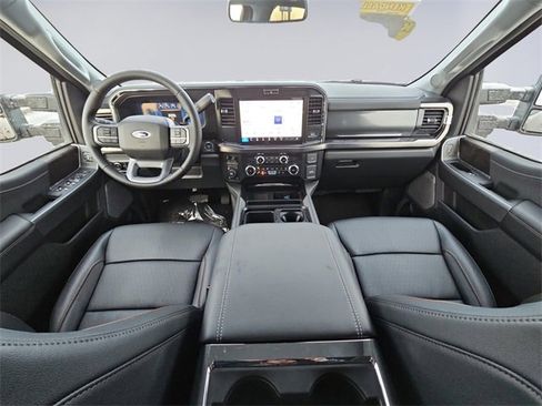 New 2026 Ford F350 Lariat w/ FX4 Off-Road Package image 10