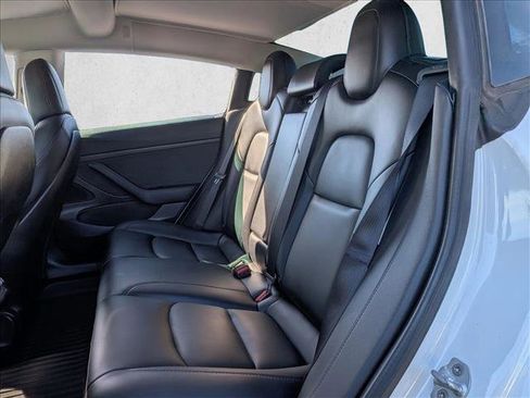 Used 2020 Tesla Model 3 Standard Range Plus image 13
