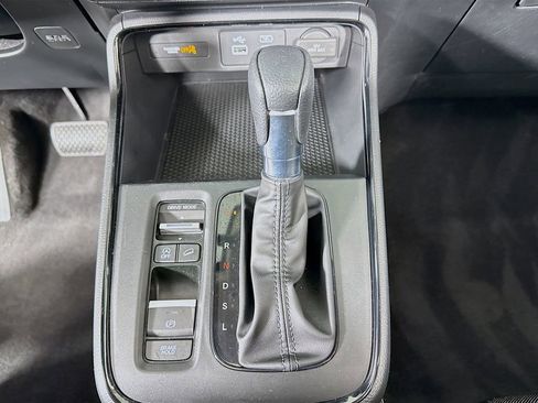 Certified 2024 Honda CR-V EX image 18