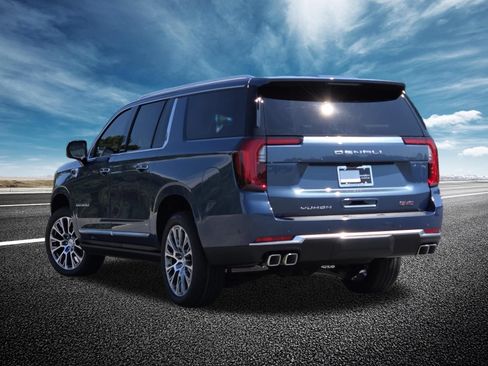 New 2026 GMC Yukon XL Denali w/ Denali Reserve Package AWD/4WD image 21