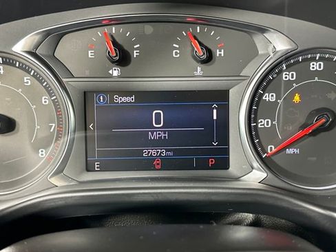 Used 2023 GMC Acadia SLE w/ Driver Convenience Package image 18