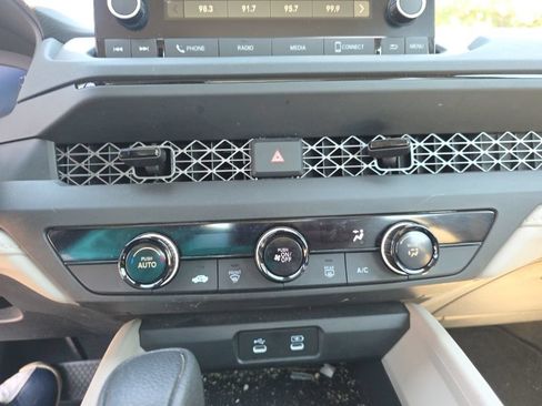 Certified 2023 Honda Accord LX image 16