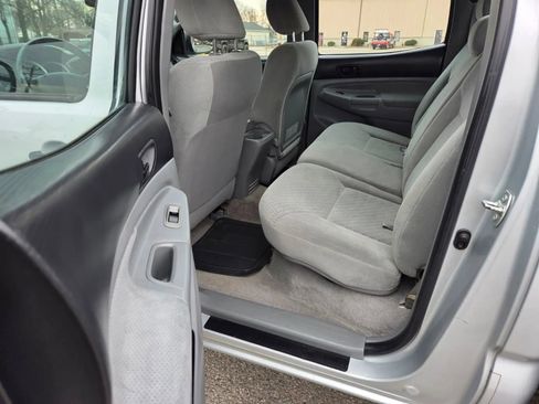 Used 2009 Toyota Tacoma PreRunner image 15