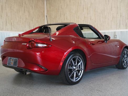 Used 2018 MAZDA MX-5 Miata RF Grand Touring image 14