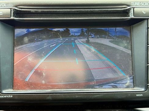 Used 2014 Toyota RAV4 Limited image 19