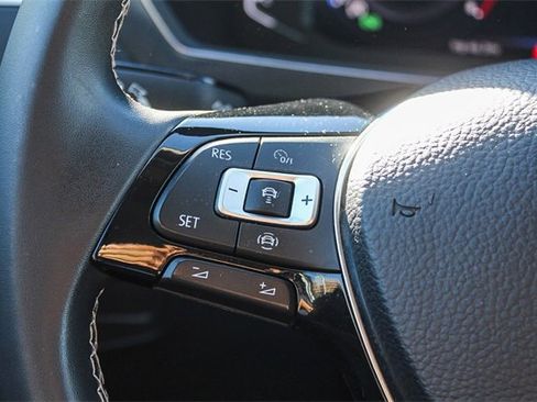 Used 2021 Volkswagen Tiguan SEL image 30