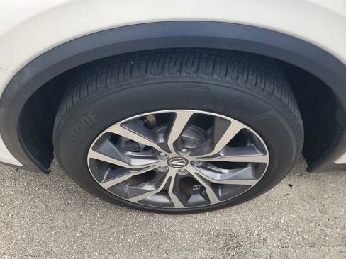 Certified 2023 Acura MDX FWD w/ Technology Package image 3