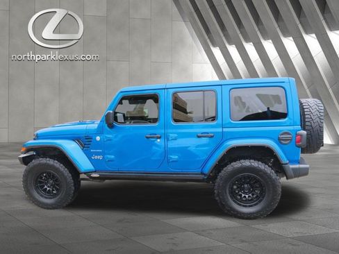 Used 2023 Jeep Wrangler Unlimited Sahara w/ Cold Weather Group AWD/4WD image 4