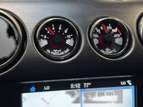 Used 2016 Ford Mustang Shelby GT350 w/ Technology Package RWD image 27