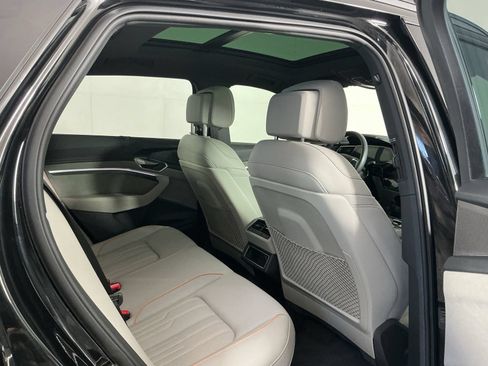 Used 2024 Audi Q8 e-tron Premium Plus w/ Prestige Package AWD/4WD image 19