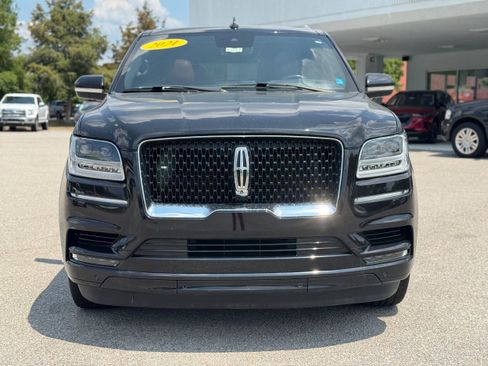 Used 2021 Lincoln Navigator Reserve RWD image 3