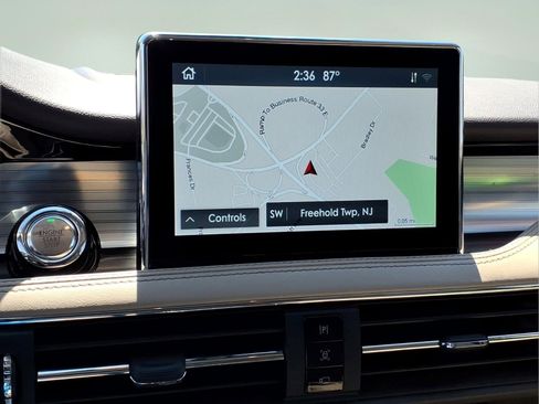 Certified 2022 Lincoln Corsair AWD w/ Equipment Group 101A image 8