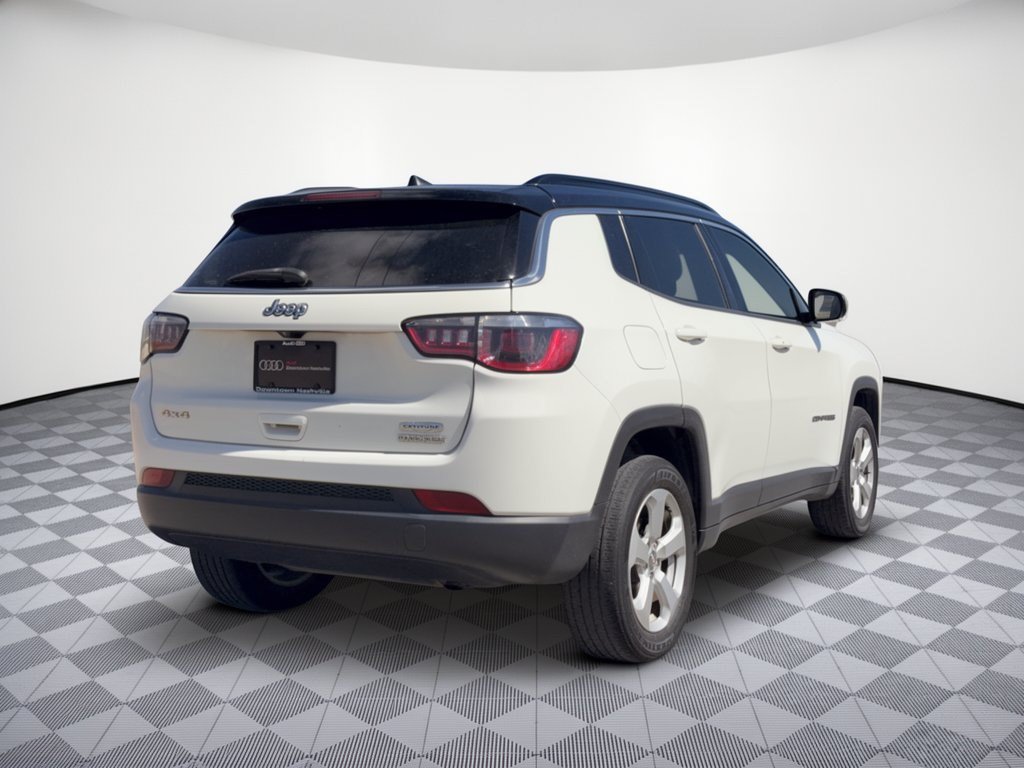 Used 2018 Jeep Compass Latitude w/ Popular Equipment Group AWD/4WD image 9