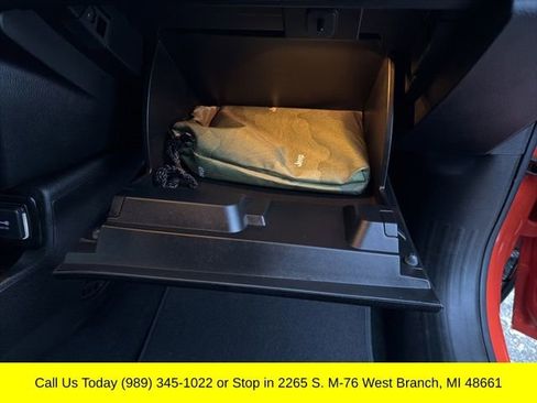 Used 2021 Jeep Renegade Latitude image 39