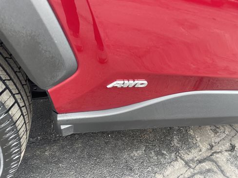 Used 2021 Toyota RAV4 XLE image 7