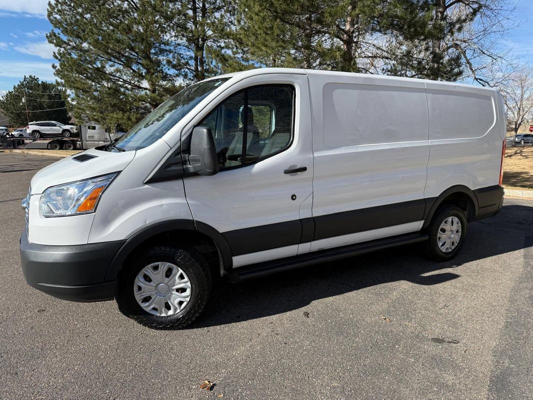 Used 2017 Ford Transit 250 130 Low Roof w/ Exterior Upgrade Package RWD image 3