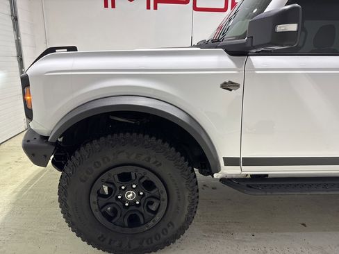 Used 2022 Ford Bronco Wildtrak image 7