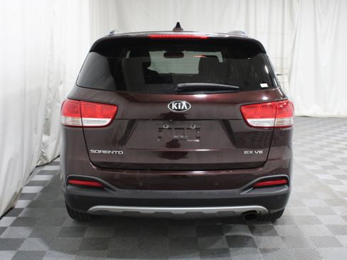 Used 2016 Kia Sorento EX w/ EX Touring Package image 33