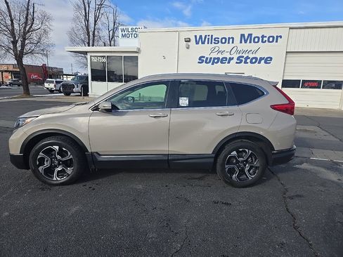 Used 2019 Honda CR-V Touring image 9