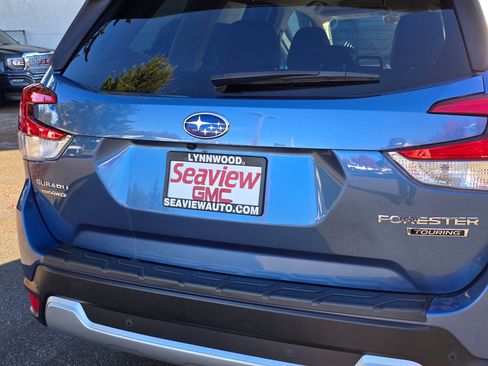 Used 2020 Subaru Forester Touring image 13
