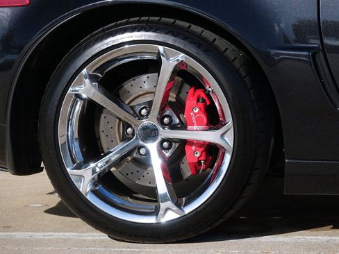 Used 2012 Chevrolet Corvette Grand Sport w/ 3LT Preferred Equipment Group image 28