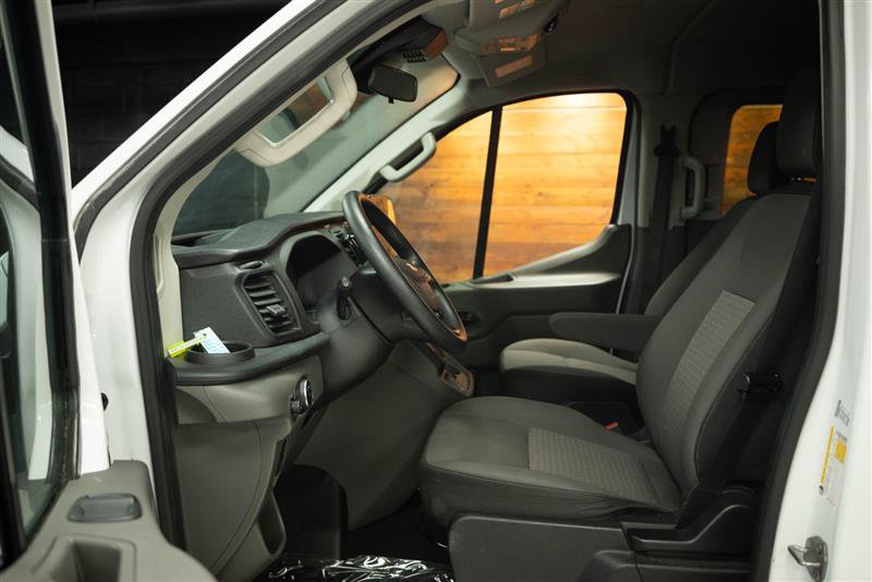 Used 2024 Ford Transit 350 XLT RWD image 8
