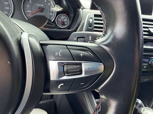Used 2017 BMW M3 RWD image 23