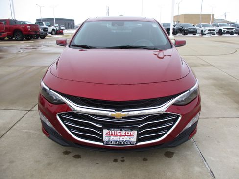 Used 2024 Chevrolet Malibu LT image 9